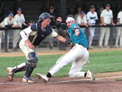 Lakers strand 15 in semifinals loss to Saints